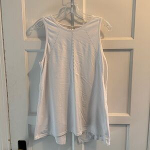 Athleta White Sleeveless Long-line Workout Top